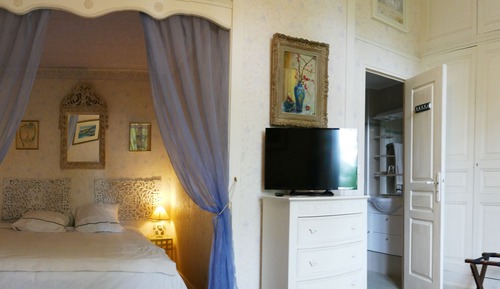 Room (Chambre Les Bleuets)