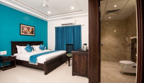 Luxury Double Room, 1 King Bed, Smoking