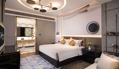 Suite (Star)
