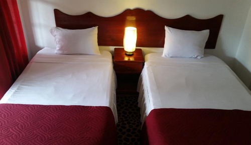 Comfort Twin Room, 2 Twin Beds, Mountain View