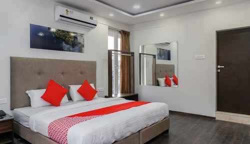 Deluxe Double or Twin Room, 1 King Bed