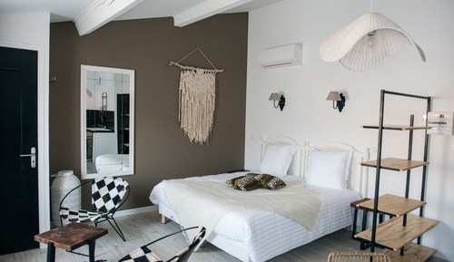 Studio Suite (5)
