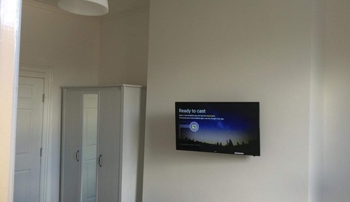 Spacious Ensuite Room