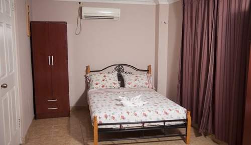 Triple Room, Multiple Beds, Non Smoking