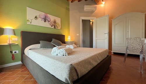 Executive Apartment, 2 Bedrooms, Patio, Hill View