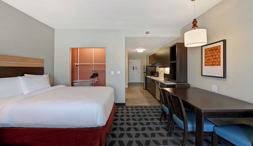 Studio, 2 Queen Beds