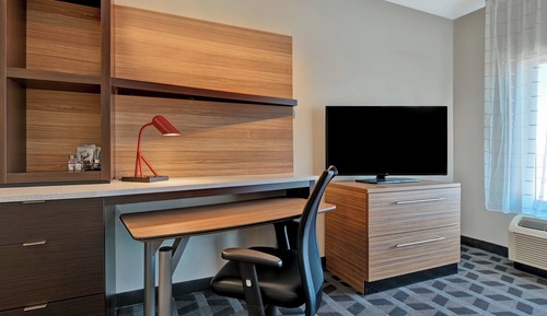 Suite, 1 Bedroom, Non Smoking (Mobility/Hearing Accessible, Tub)