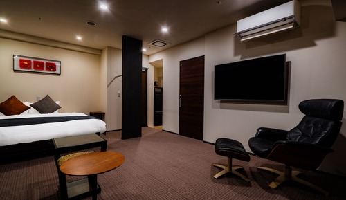 Royal Penthouse, 1 King Bed, Hot Tub, City View
