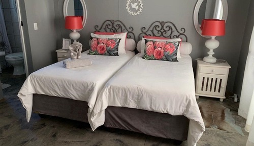 Luxury Twin Room