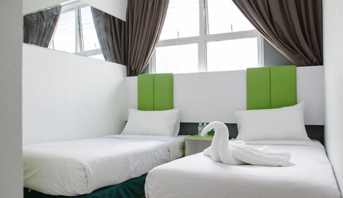 Twin Room + Window