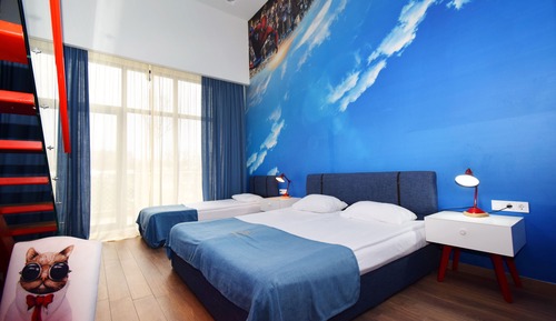 Spiderman Thematic Maisonette (4+1)