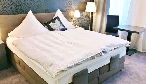 Deluxe Double Room, Private Bathroom