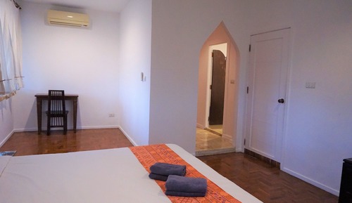 Super Deluxe Room with Bathtub