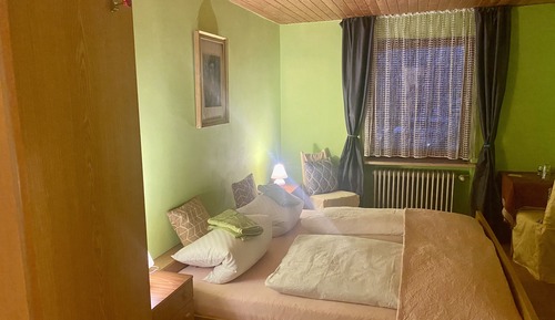 Deluxe Quadruple Room (8)