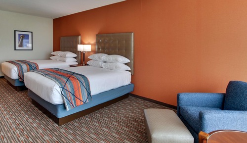 Room, 2 Queen Beds, Refrigerator & Microwave (Oversized, Upper Floor)