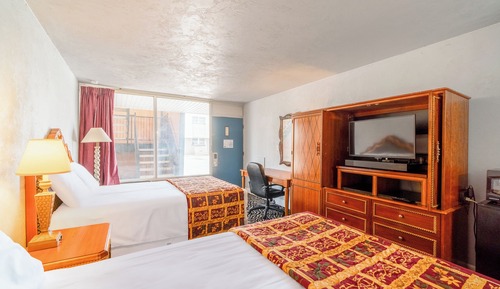 Room, 2 Double Beds, Smoking
