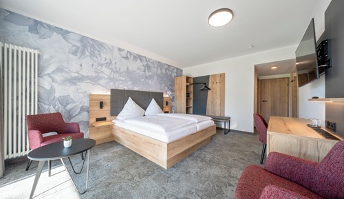 Comfort Room, Balcony