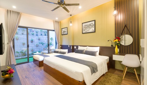 Family Room, Garden View