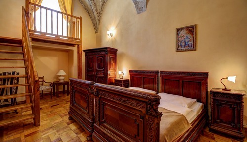 Suite, 1 Double Bed (High Class with own entrance)