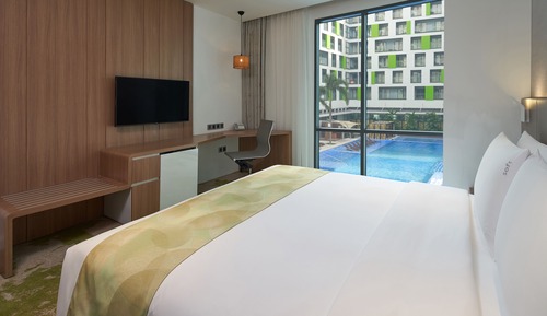 Standard Room, 1 King Bed, City View