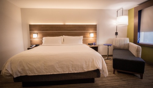 Standard Room, 1 King Bed, Accessible (Communication Accessible)
