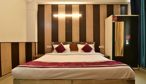 Family Room, Multiple Beds, Accessible, City View