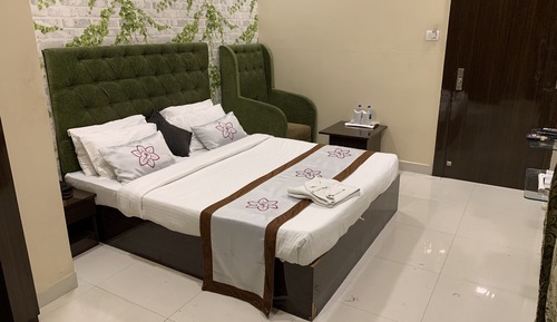 Super Deluxe Ac Rooms