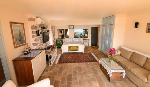 Suite with Private Garden and Private Pool