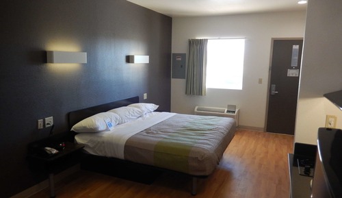 Deluxe Room, 1 King Bed, Non Smoking, Kitchen