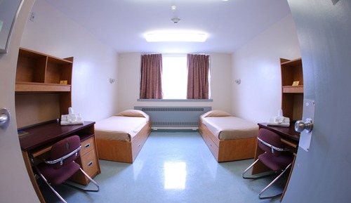 Howe Hall Double Room - Shared Bathroom