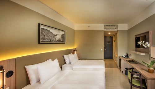 Deluxe Room, Pool View