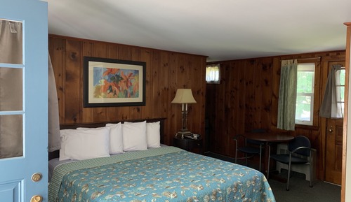 Standard Room, 1 King Bed