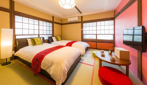 Standard Twin Room B2