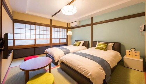 Standard Twin Room B1