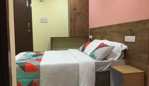 Premier Room (With AC)