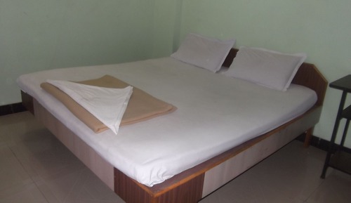 Deluxe AC Room