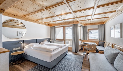 Superior Double Room, 1 Double Bed, Mountain View