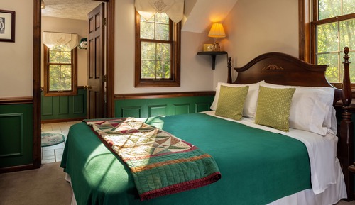 Room, 1 Queen Bed, Patio (Eddy Turn)