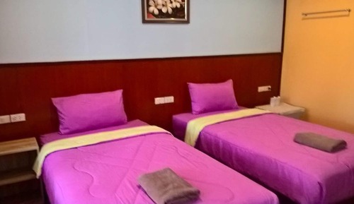 Deluxe Twin Room