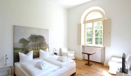 Suite, Kitchen