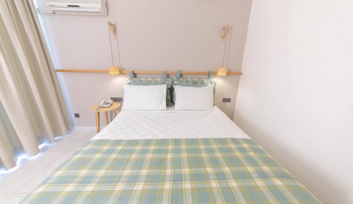 Deluxe Room, 1 Double or 2 Twin Beds, Balcony