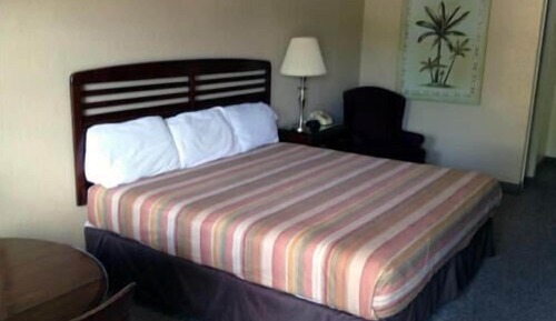 Standard Room, 1 King Bed, Non Smoking