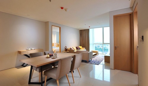 Apartment (Marvelous Room)