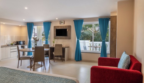Indulge Room With Balcony