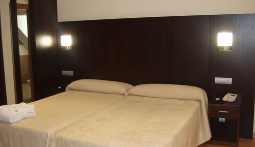Double Room (Double Room + extra bed)