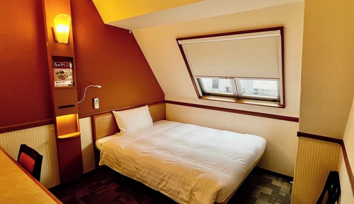 Standard Single Room, Smoking