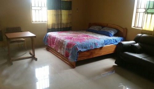 Room (Magnolia )