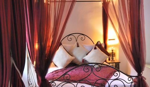 Room Tanjia