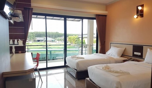 Deluxe Twin Room