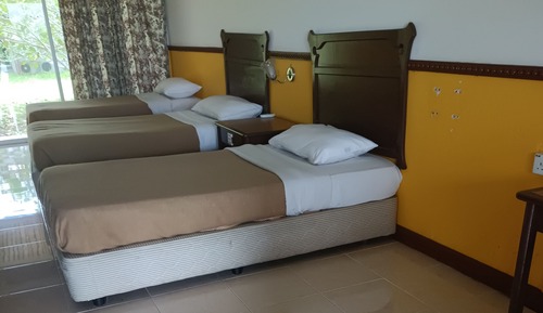 Triple Room